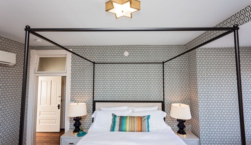 Four Eleven York Suite