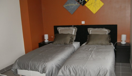 Double or Twin Room (Orange)
