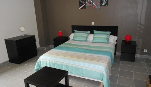 Double Room (Brune)