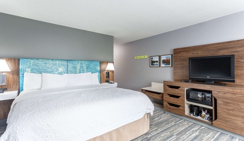 One king bed non smoking