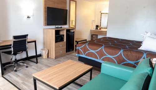 Suite, 1 King Bed, Non Smoking