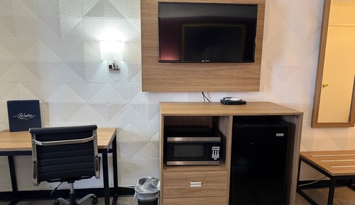 Deluxe Room, 1 King Bed, Non Smoking