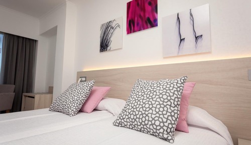 Suite, Balcony (2 adults + 1 child)