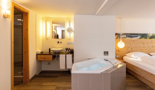 Traditional Suite, Hot Tub