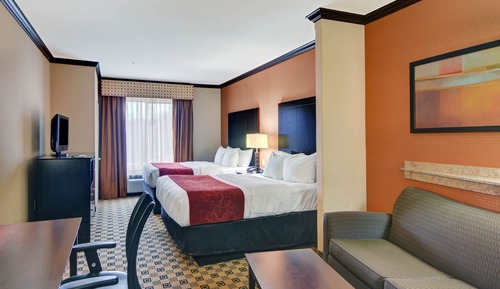 Suite, Non Smoking (2 Queen Beds & 1 Sofa Bed)