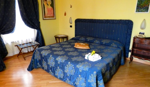 Standard Room, Private Bathroom