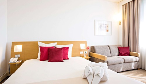 Superior Room, 1 King Bed with Sofa bed