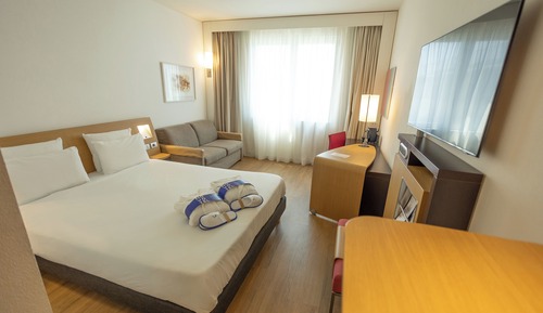 Executive Room, 1 King Bed with Sofa bed, Sea View