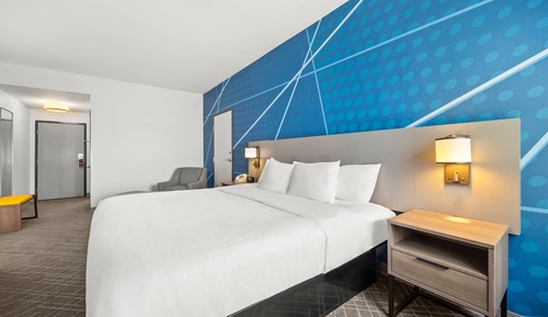 Standard Room, 1 King Bed, Non Smoking