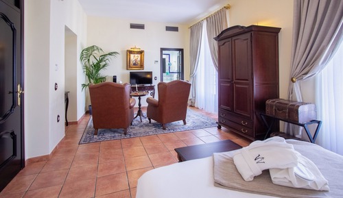 Deluxe Double Room, City View