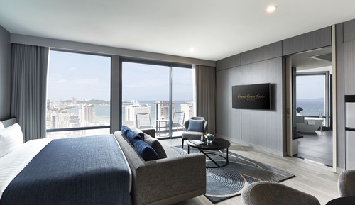 Panoramic Suite with Sea View