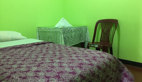 Single Room, Shared Bathroom