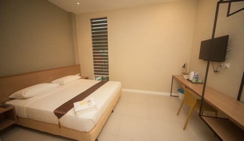 Deluxe King Room 