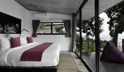 Villa Crazy Purple (1-Bedroom Pool Villa)