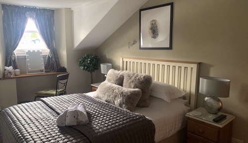 Double En-suite King Bed