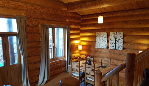 Cabin, 2 Bedrooms (Damson)