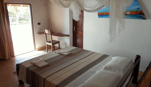 Bungalow, 2 Bedrooms, 2 Bathrooms, Oceanfront