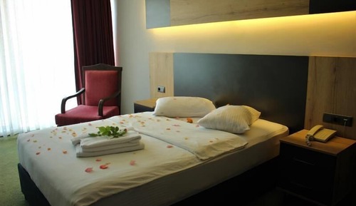 Standard Double Room, 1 Double Bed, Garden View
