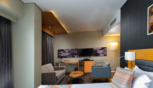 Junior Room, Balcony