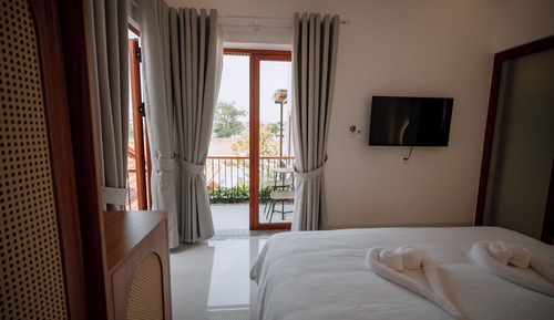 Honeymoon Double Room, 1 King Bed, River View, Tower