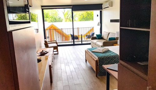 Suite, Long Stay