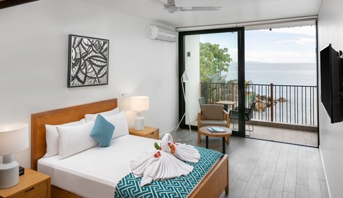 Deluxe Room, 1 Queen Bed, Sea View