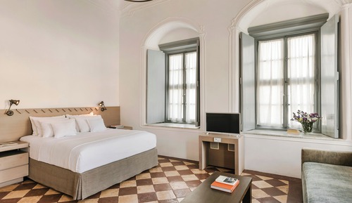 Suite, Sea View (Master)