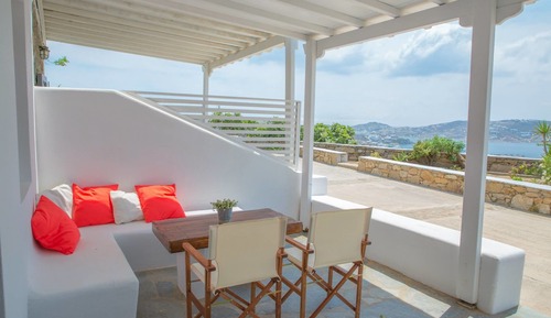 Suite, Sea View