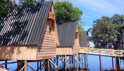 Classic Chalet, Lake View