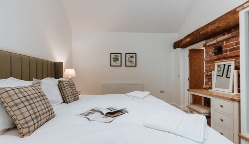 Martingale - Luxury House with Private Courtyard