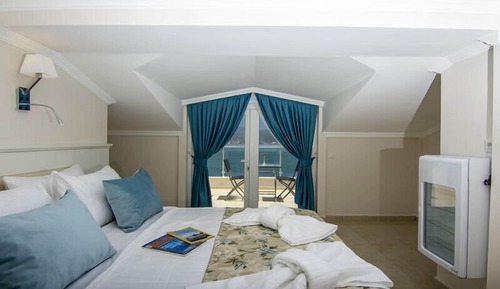 Loft, Sea View