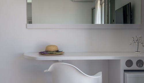 Deluxe Room, Partial Sea View