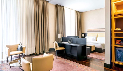 Room, 1 King Bed (Spectacular, sofa)
