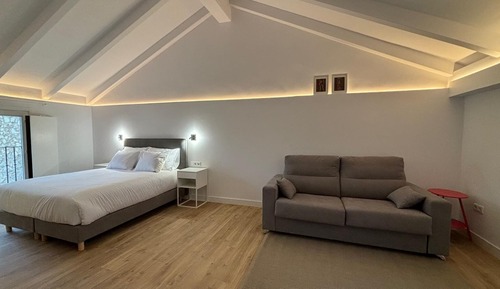 Panoramic Suite, City View