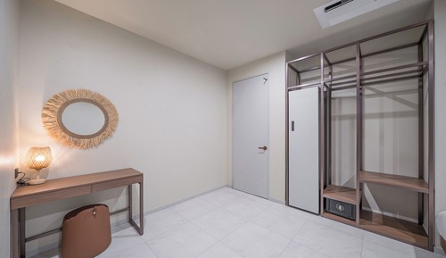 Signature Room, Multiple Beds, Hot Tub, City View