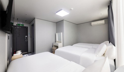 Superior Triple Room
