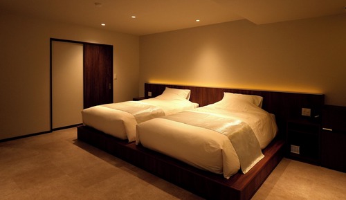 Grand Room, Garden View