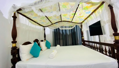 Standard Triple Room, Garden View