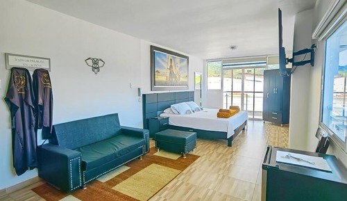 Comfort Studio, City View