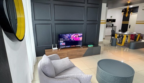 Family Apartment, City View