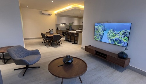 Family Apartment, City View