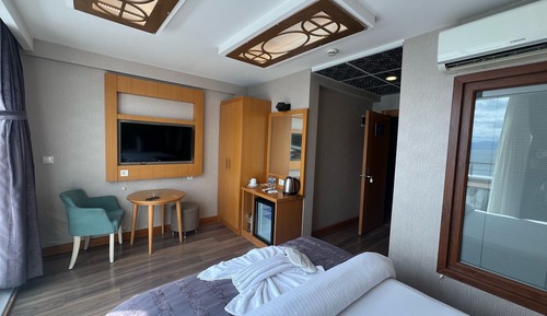 Standard Double Room, Balcony, Sea View