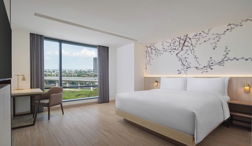 Suite, 1 King Bed, Non Smoking