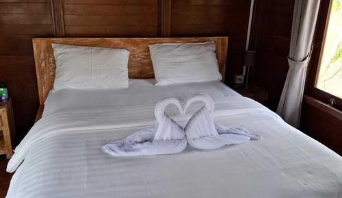Standard Villa, 1 Queen Bed, Pool View
