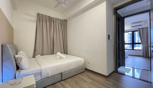 Signature Condo