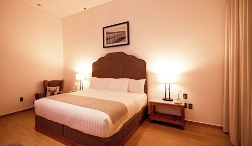 Deluxe Room, Courtyard View