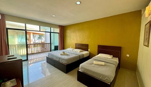 Basic Quadruple Room, Balcony, Sea View