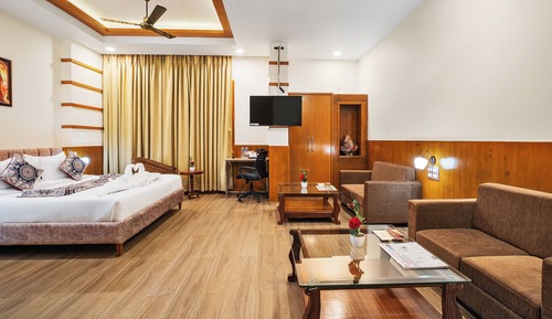 Junior Studio Suite, City View