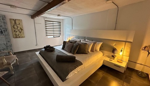 Family Suite, 2 Bedrooms, Mountain View