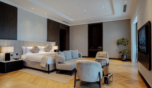 Executive Suite
